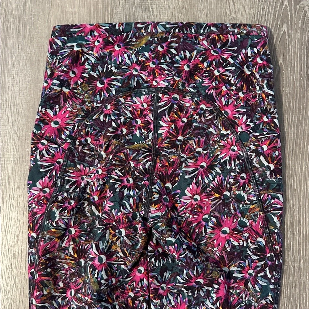 Lululemon Sz 4 Swift Speed High Rise Crop Workout Yoga Athletic Women’s Leggings
